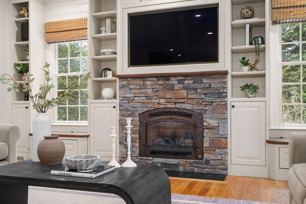 53 Chesterton Road Wellesley, MA 02481 - Photo 12 of 31