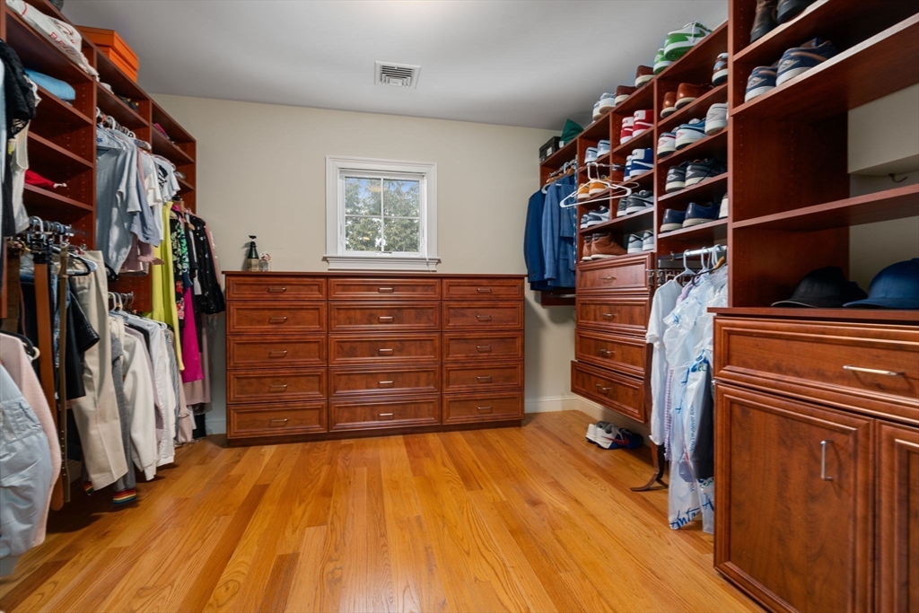 53 Chesterton Road Wellesley, MA 02481 - Photo 19 of 31