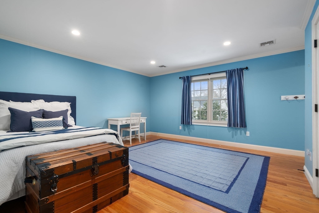 53 Chesterton Road Wellesley, MA 02481 - Photo 22 of 31