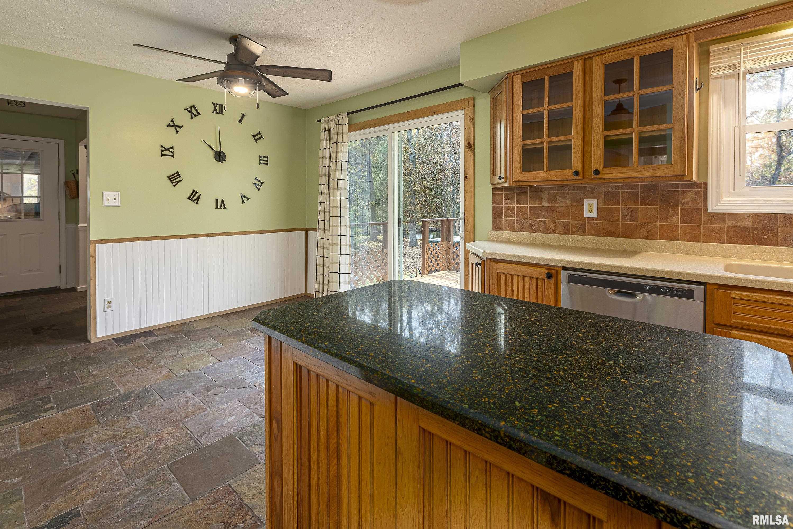 5749 Market Road Marion, IL 62959 - Photo 31 of 60 Gallery Image 31