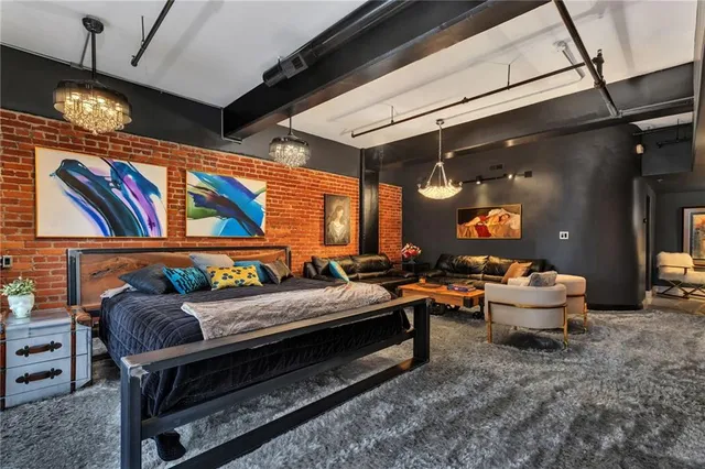 $1,495,000 | 2004 Grand Boulevard, Unit 301, Kansas City, MO 64108