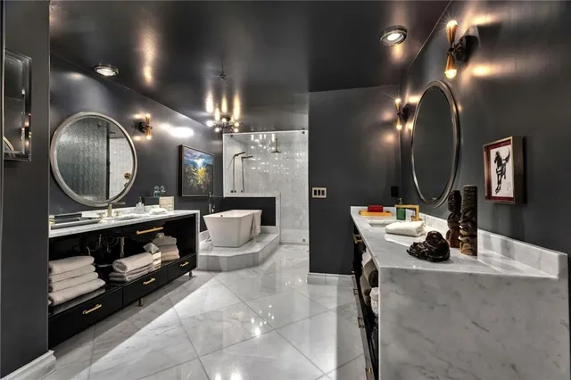 $1,495,000 | 2004 Grand Boulevard, Unit 301, Kansas City, MO 64108