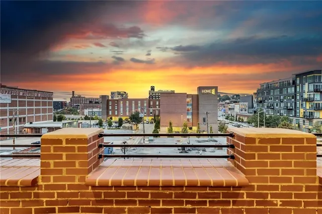 $1,495,000 | 2004 Grand Boulevard, Unit 301, Kansas City, MO 64108