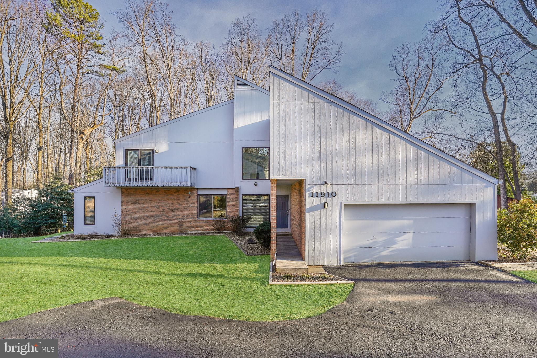 11910 Bennett Road Herndon, VA 20171 - Photo 1 of 66 Gallery Image 1