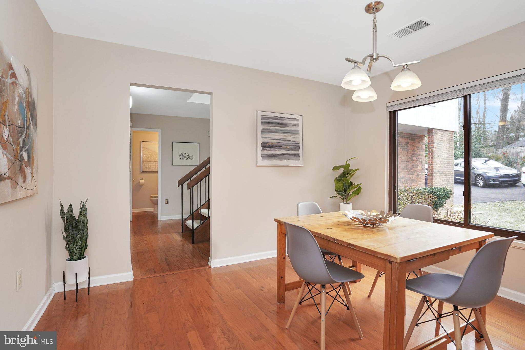 11910 Bennett Road Herndon, VA 20171 - Photo 15 of 66 Gallery Image 15