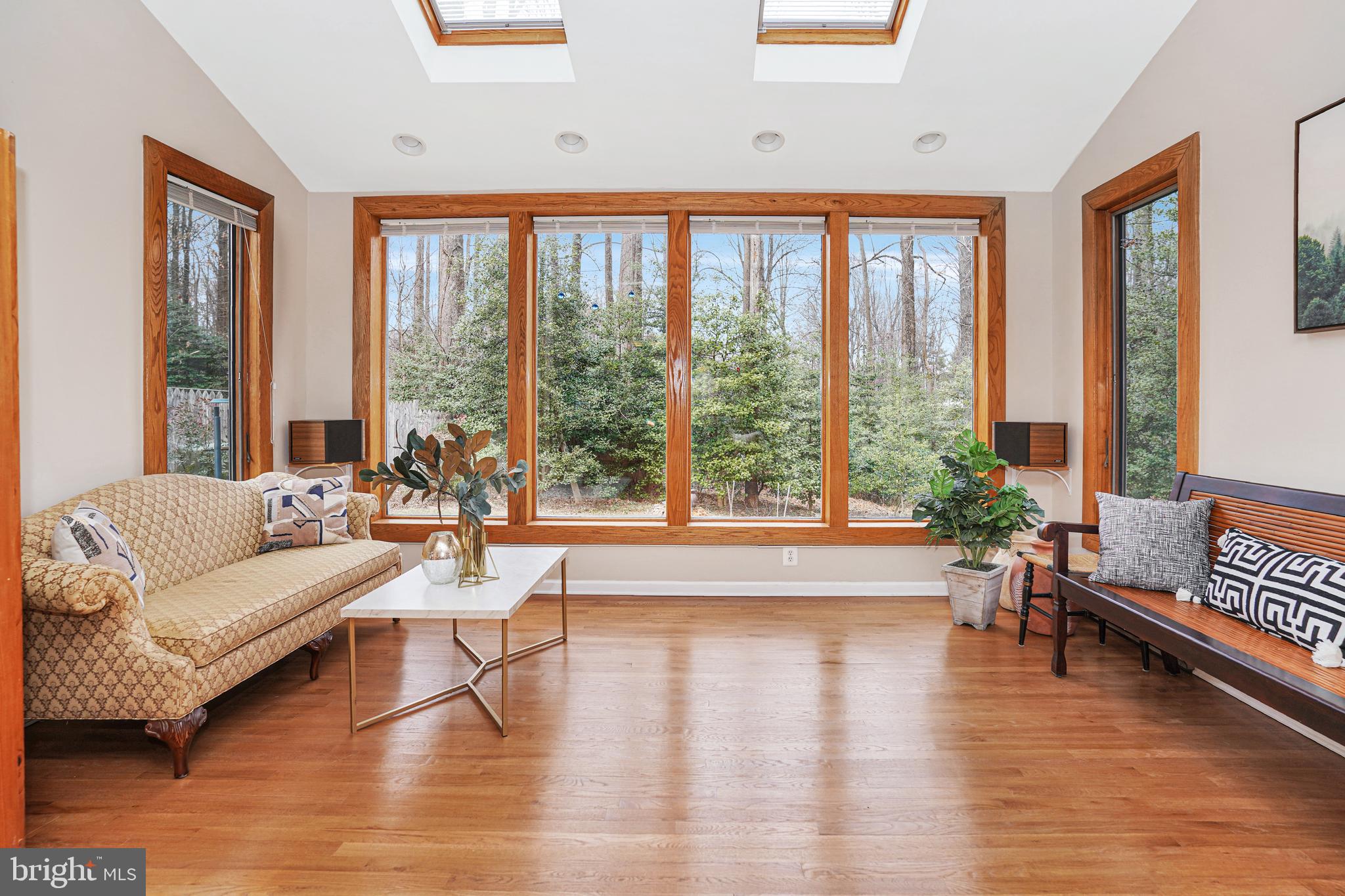 11910 Bennett Road Herndon, VA 20171 - Photo 18 of 66 Gallery Image 18
