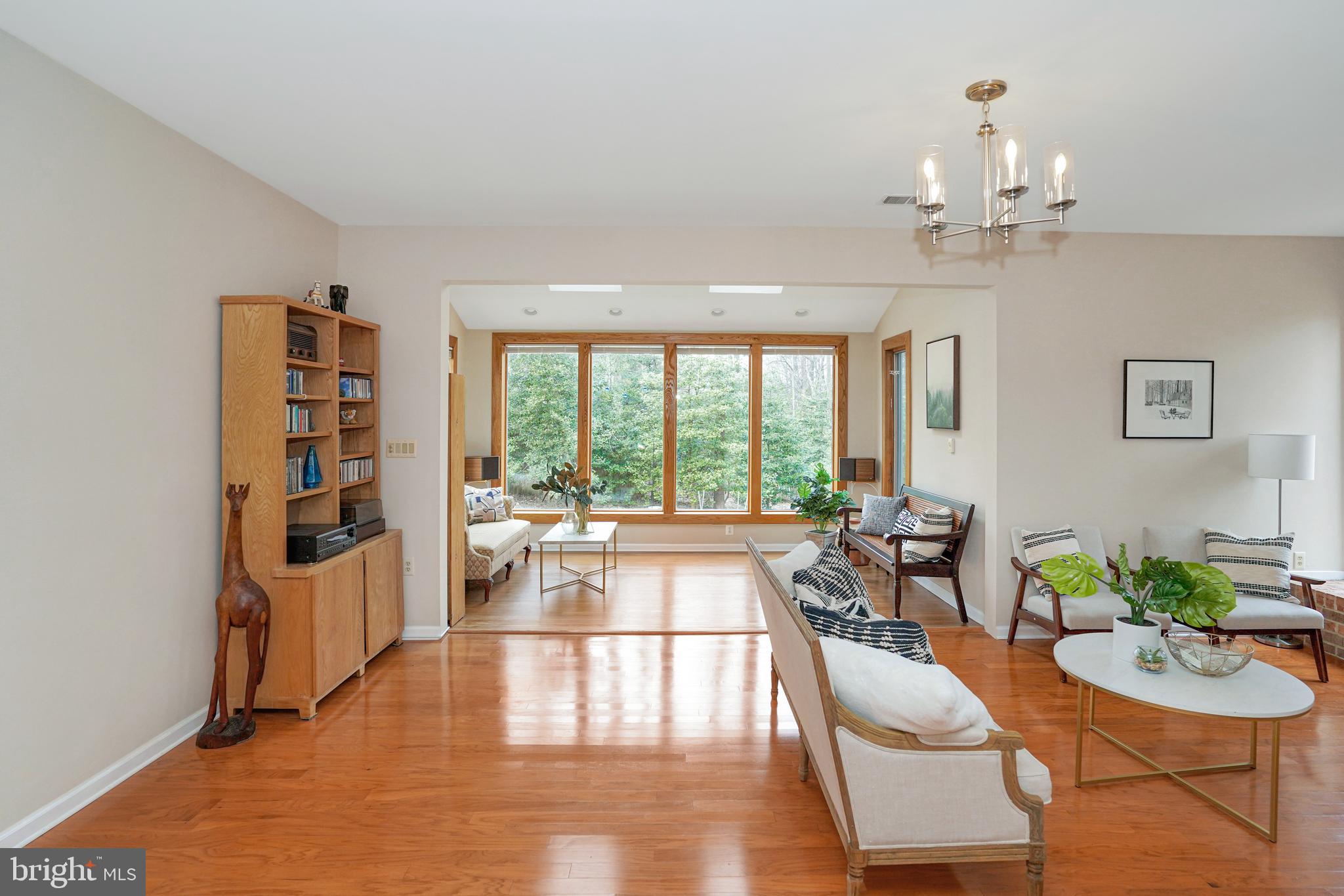 11910 Bennett Road Herndon, VA 20171 - Photo 20 of 66 Gallery Image 20