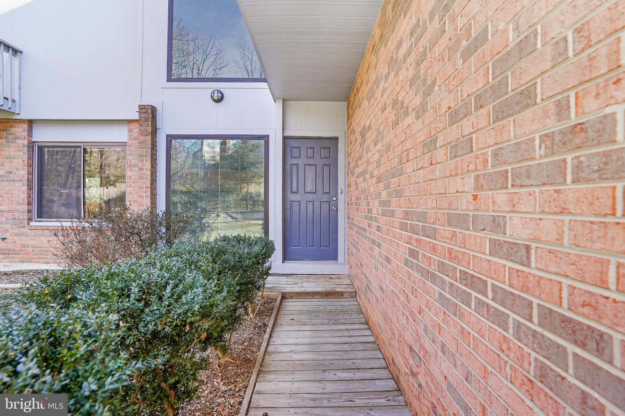 11910 Bennett Road Herndon, VA 20171 - Photo 2 of 66 Gallery Image 2