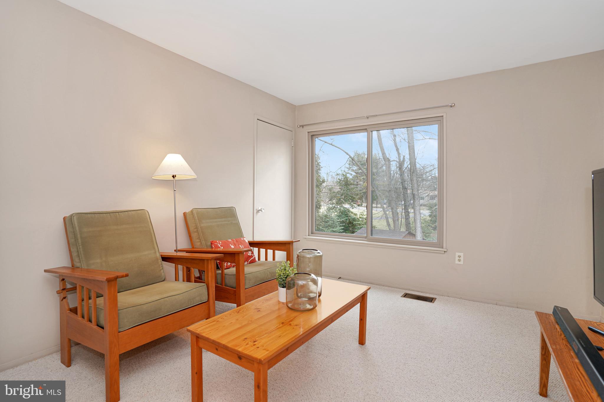 11910 Bennett Road Herndon, VA 20171 - Photo 45 of 66 Gallery Image 45