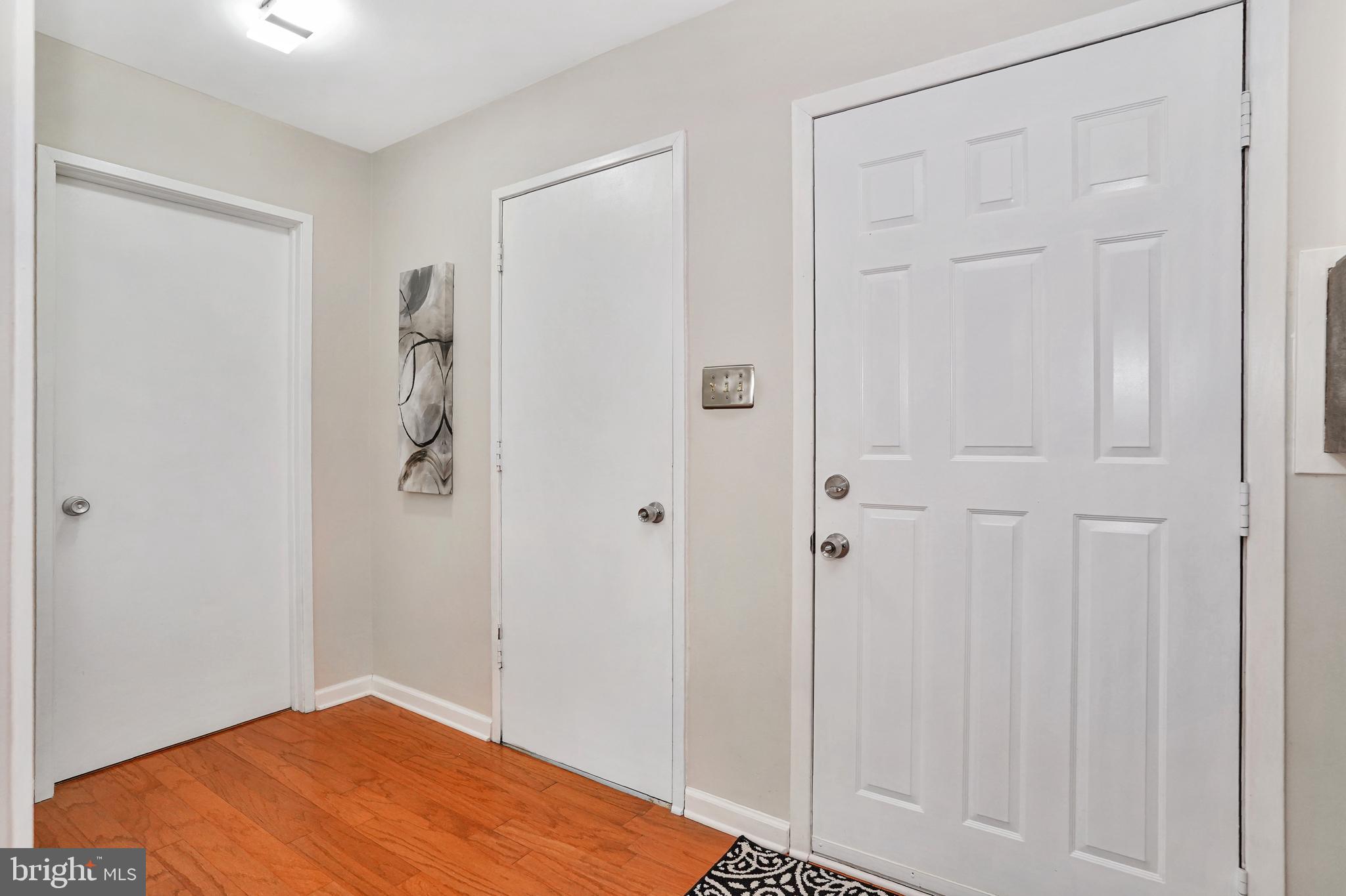 11910 Bennett Road Herndon, VA 20171 - Photo 5 of 66 Gallery Image 5