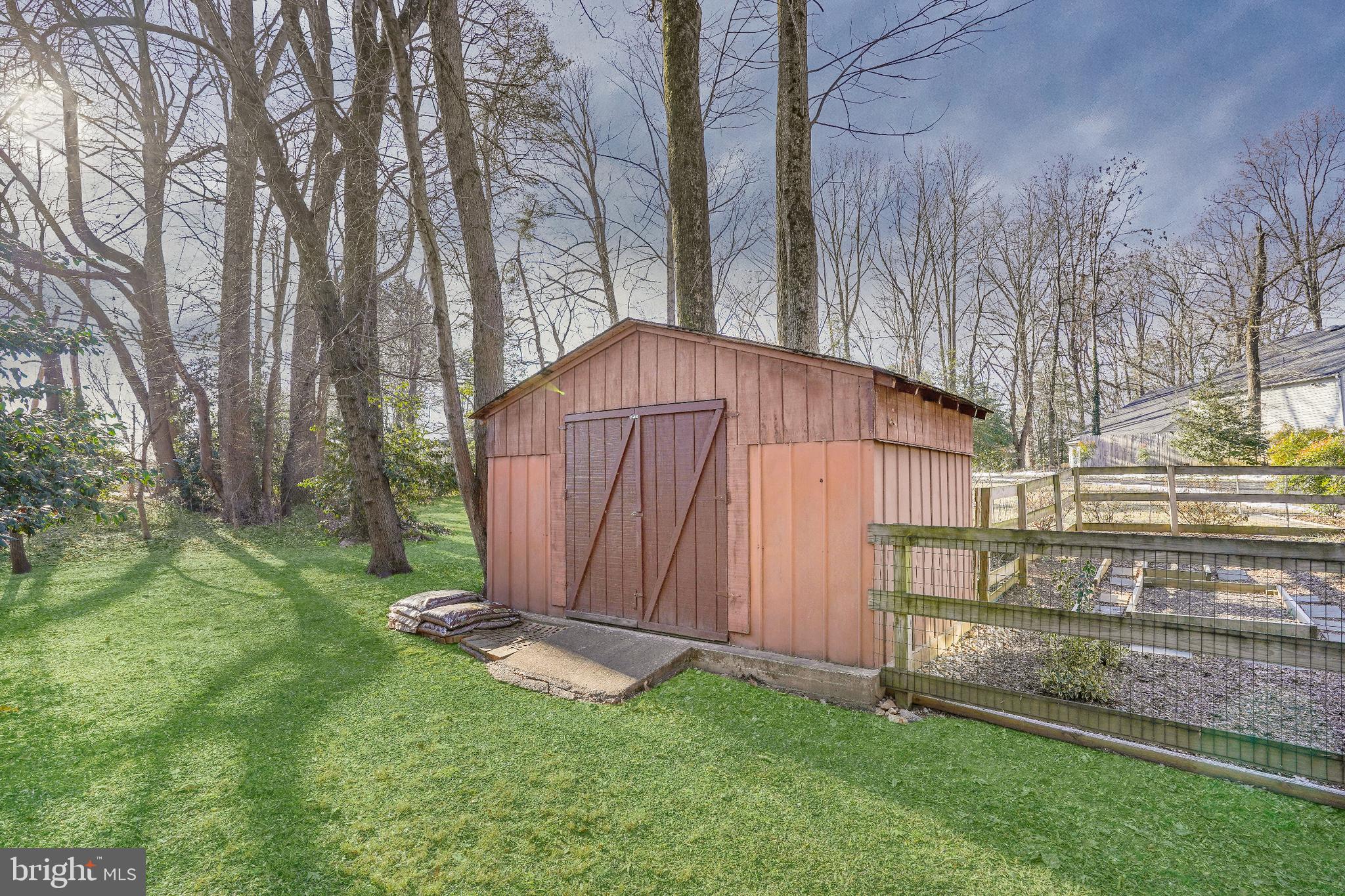 11910 Bennett Road Herndon, VA 20171 - Photo 62 of 66 Gallery Image 62