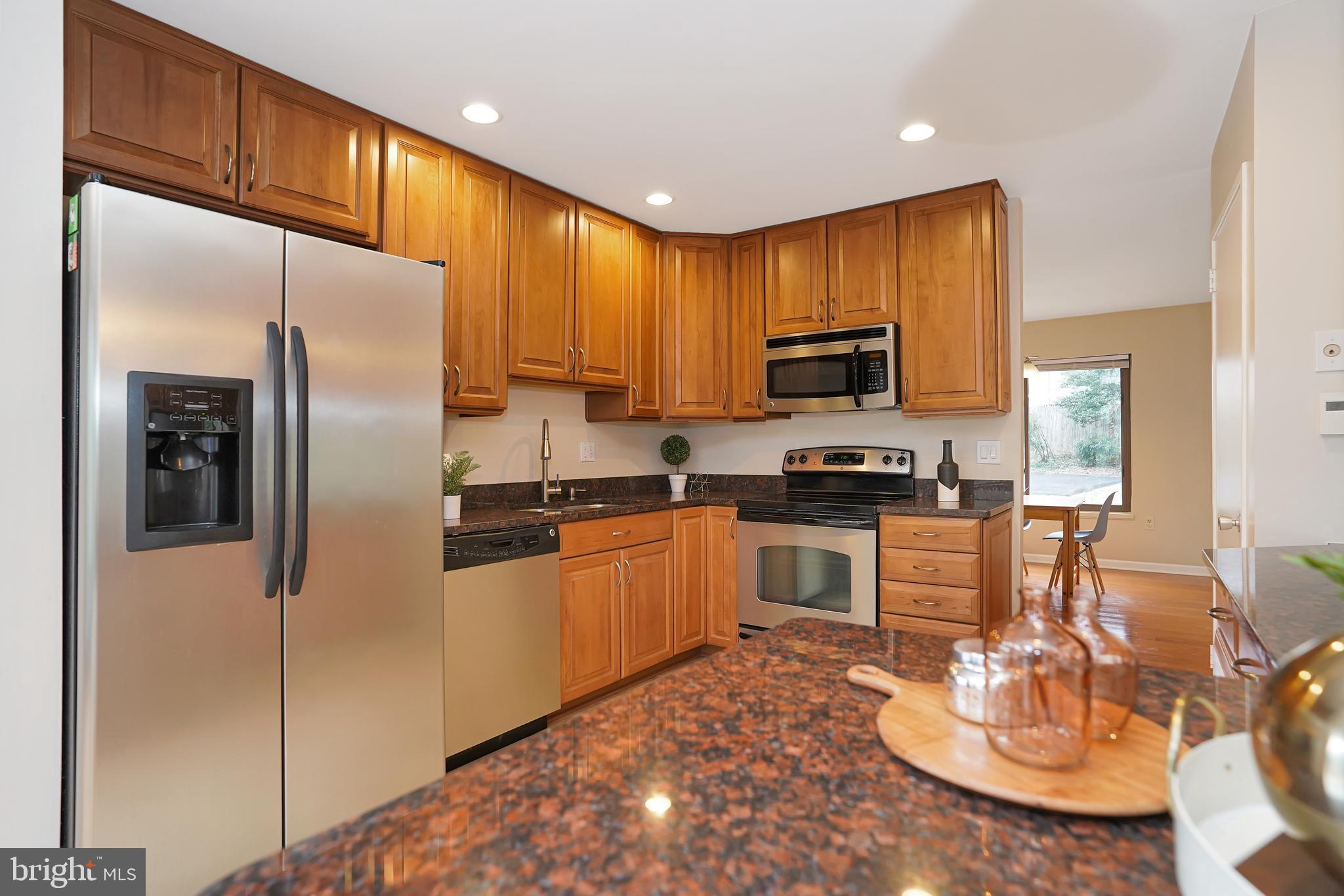 11910 Bennett Road Herndon, VA 20171 - Photo 7 of 66 Gallery Image 7