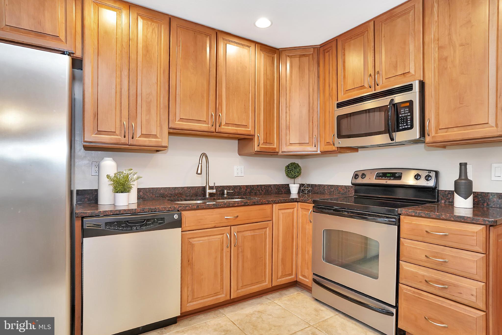 11910 Bennett Road Herndon, VA 20171 - Photo 9 of 66 Gallery Image 9
