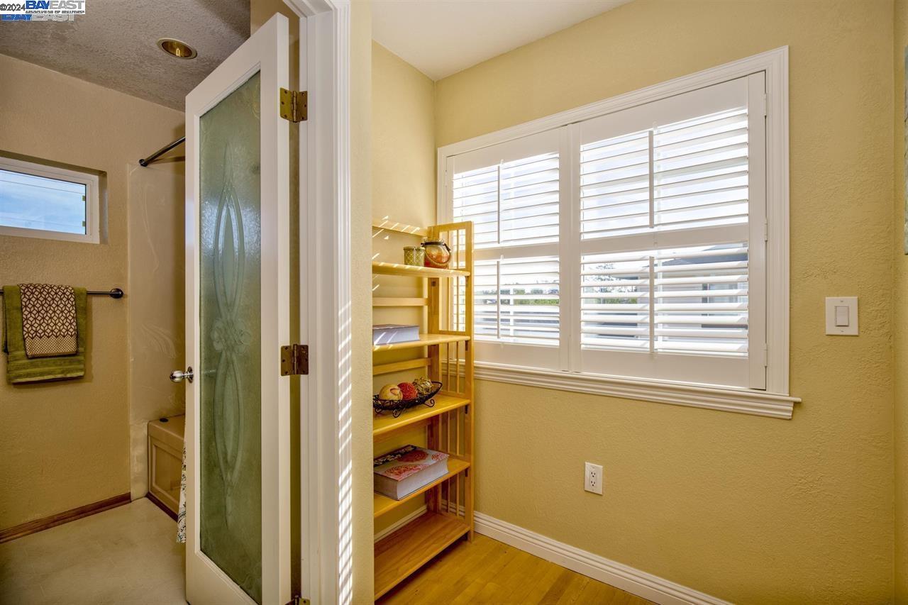 1746 3rd Street, Unit B Livermore, CA 94550 - Photo 9 of 12 a view of front door
