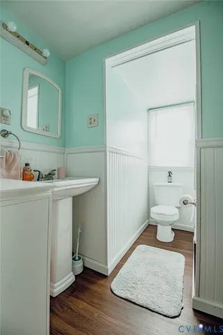 a bathroom with a sink and a toilet