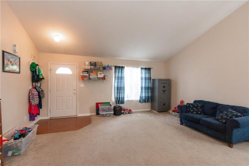673 Hanover Road Brownsburg, IN 46112 - Photo 3 of 17
