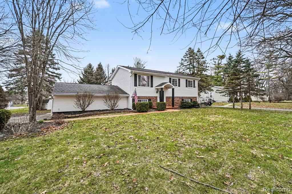 1784 Byron Road Howell, MI 48855 - Photo 32 of 33