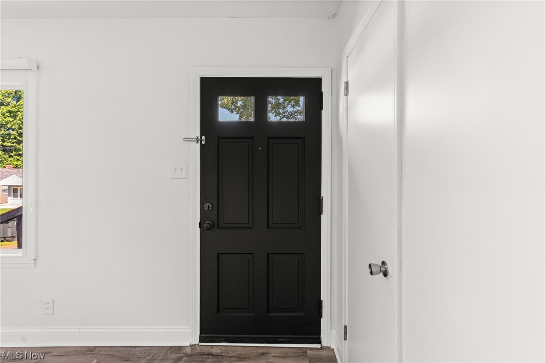 898 Reed Avenue Akron, OH 44306 - Photo 8 of 26 View of wood floored entryway