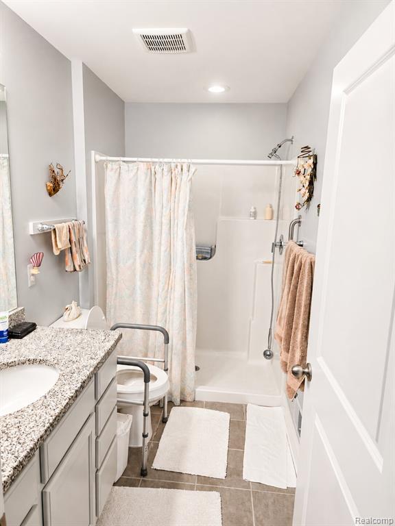 1884 Egret Pointe Howell, MI 48843 - Photo 14 of 29