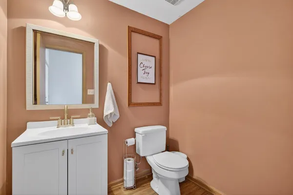 $275,000 | 6923 Clearwater Drive, Unit CM042, Plainfield, IL 60586