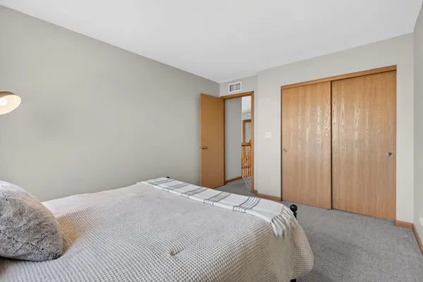 $275,000 | 6923 Clearwater Drive, Unit CM042, Plainfield, IL 60586