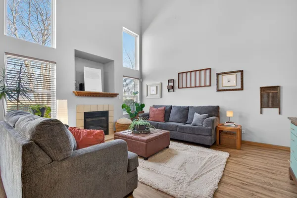 $275,000 | 6923 Clearwater Drive, Unit CM042, Plainfield, IL 60586