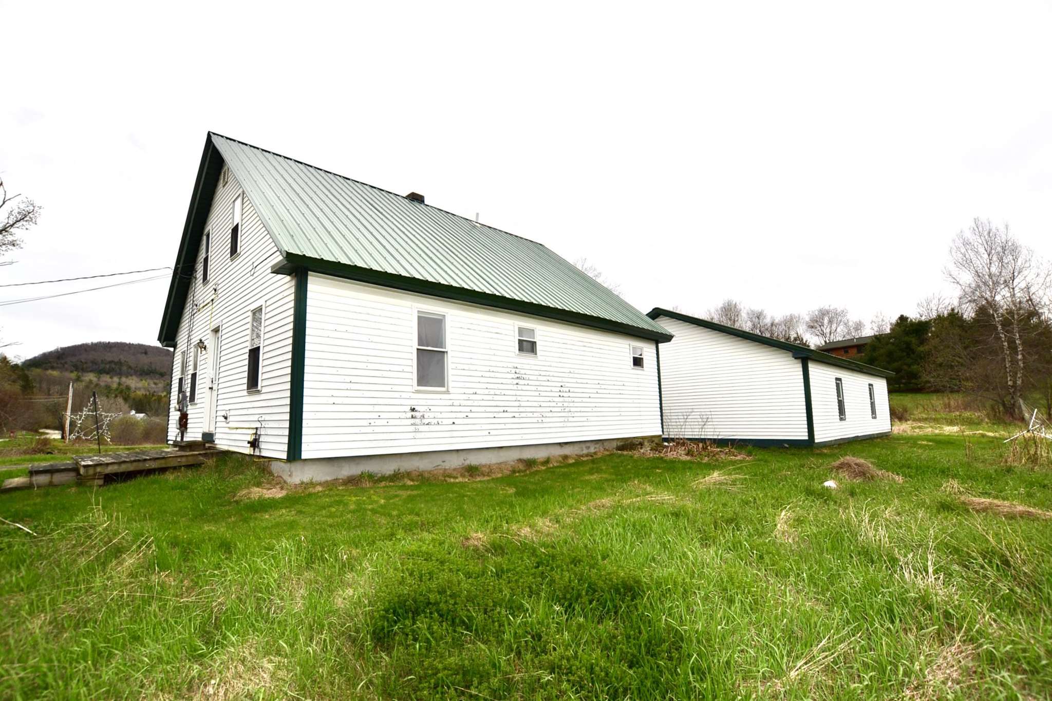 2935 Perry Hill Road Waterbury, VT 05676 - Photo 6 of 13 Gallery Image 6