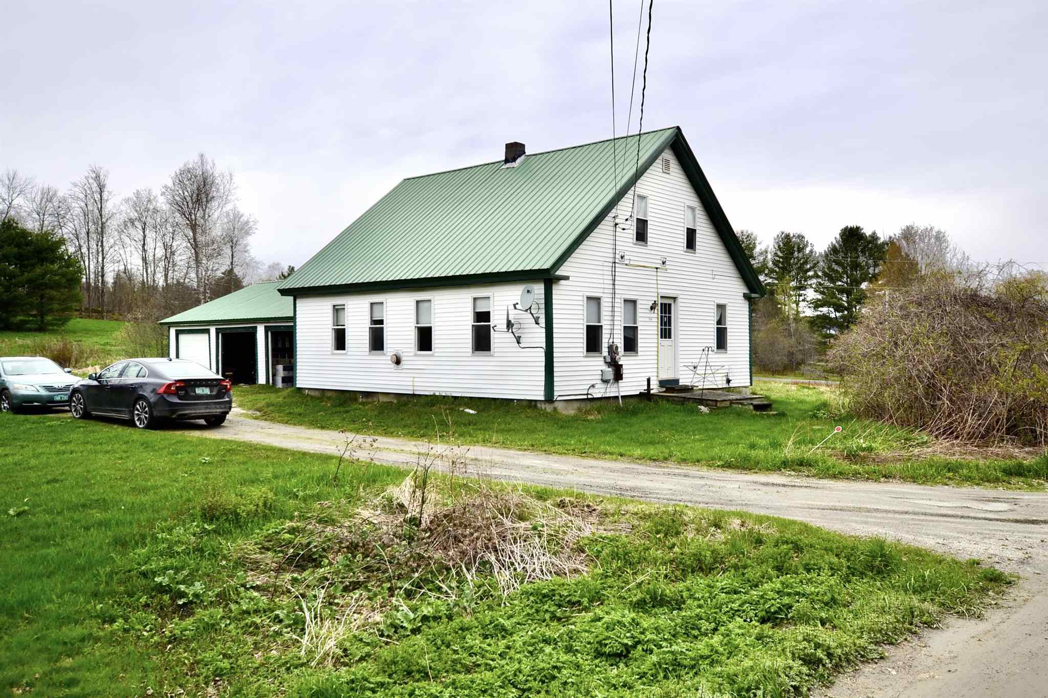 2935 Perry Hill Road Waterbury, VT 05676 - Photo 10 of 13 Gallery Image 10