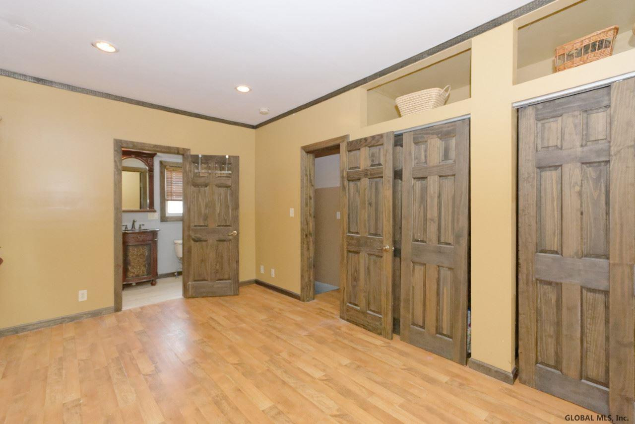 6 Clinton Road Latham, NY 12110 - Photo 24 of 34 Photo 24