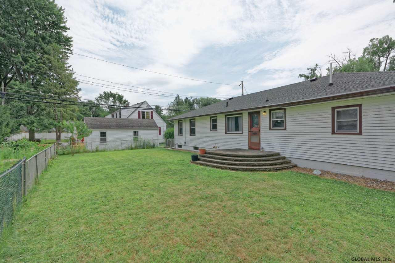 6 Clinton Road Latham, NY 12110 - Photo 32 of 34 Photo 32