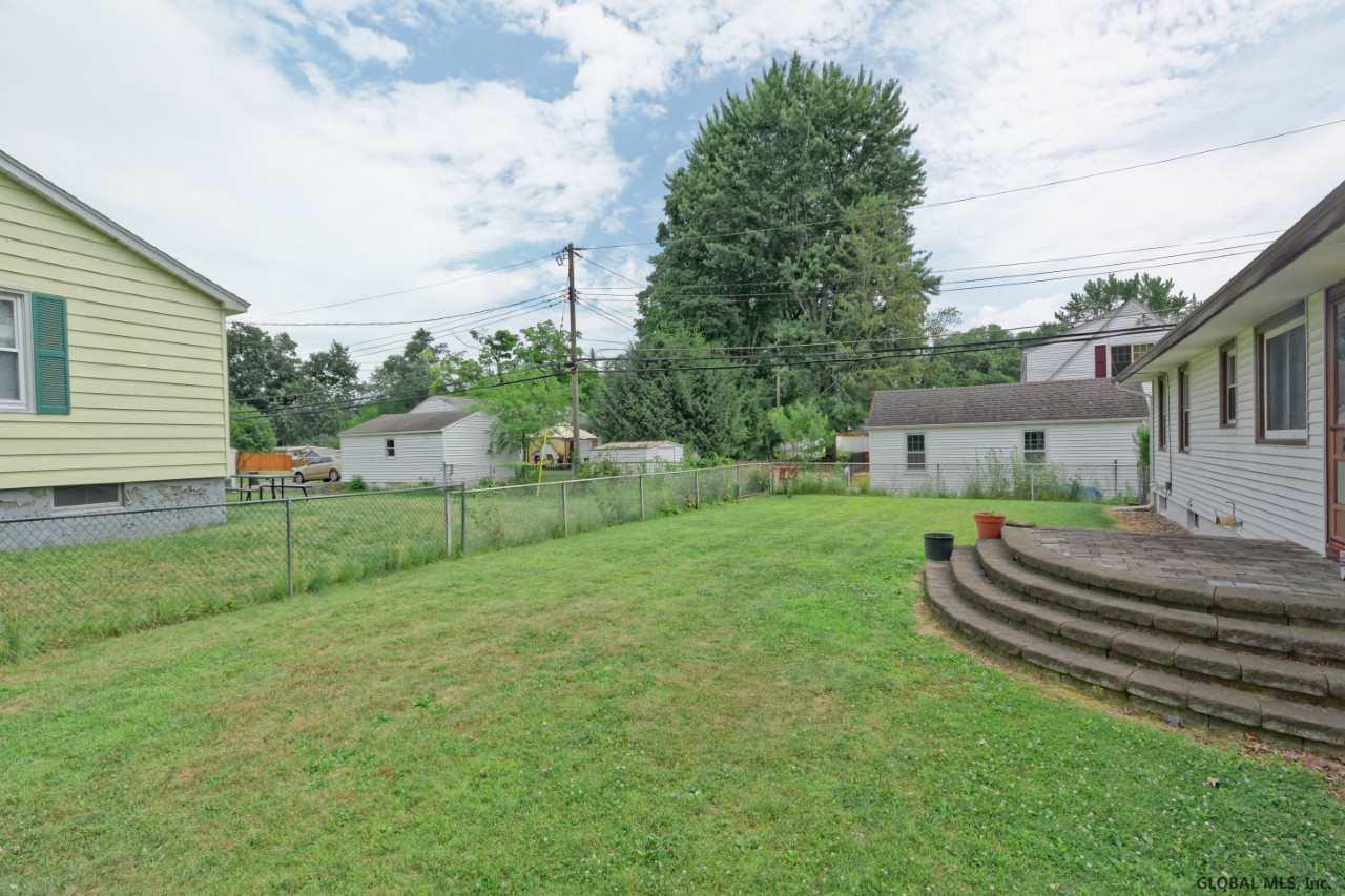 6 Clinton Road Latham, NY 12110 - Photo 33 of 34 Photo 33