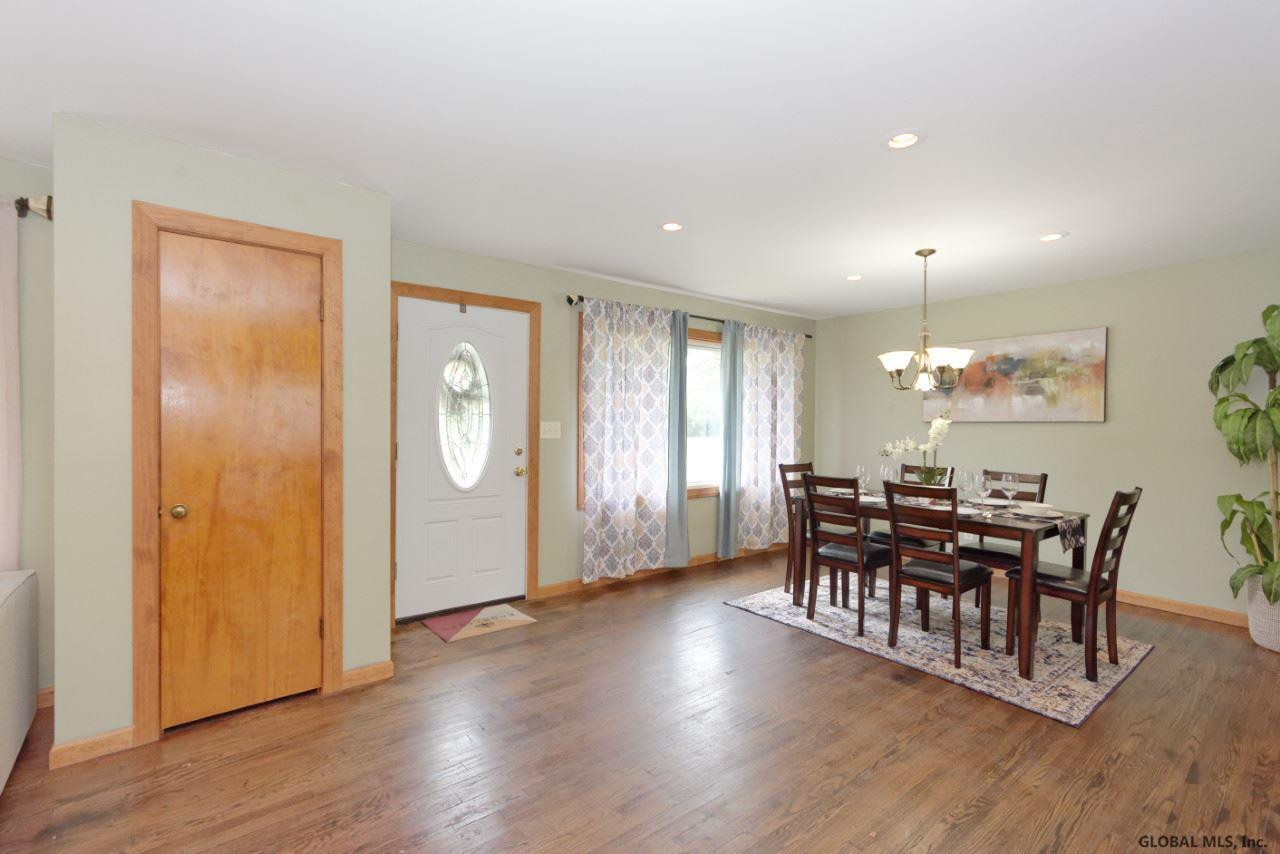 6 Clinton Road Latham, NY 12110 - Photo 9 of 34 Photo 9
