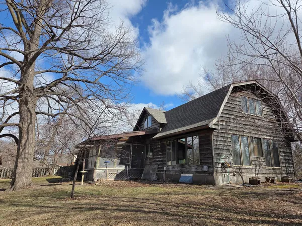 $285,000 | 1604 North Cedar Avenue, Owatonna, MN 55060