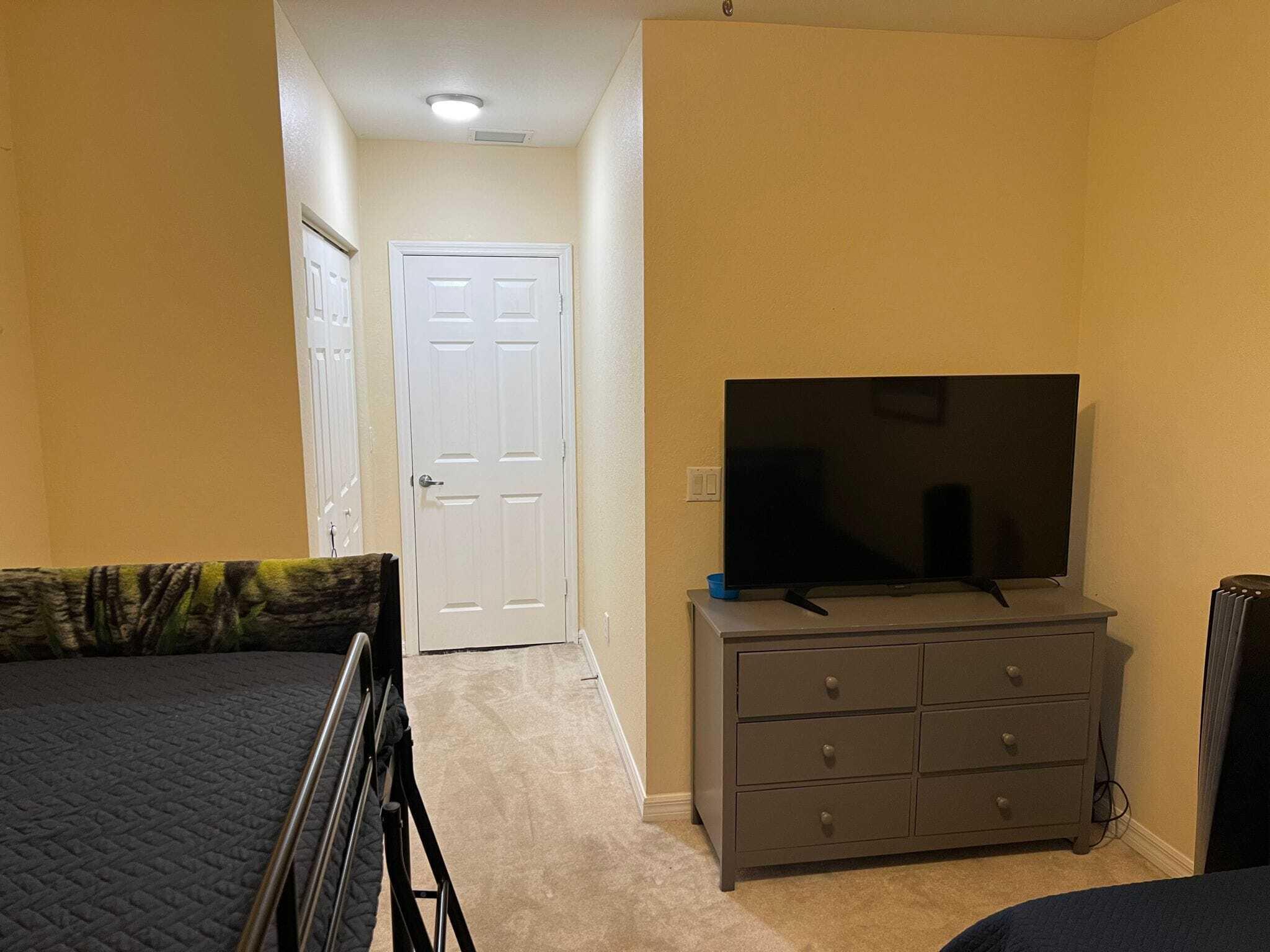 1971 Alamanda Way Riviera Beach, FL 33404 - Photo 21 of 25 83692bed-cdc7-4057-9225-806306cd598e