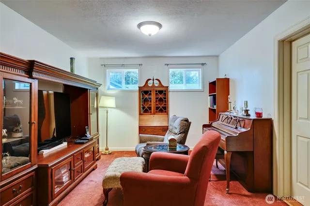 $580,000 | 2120 Northeast Edwin Court, Poulsbo, WA 98370