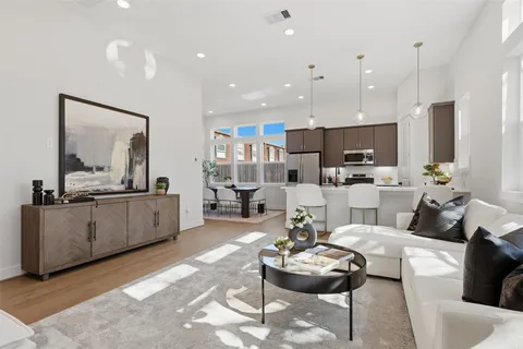 $389,900 | 9311 Montridge Drive, Houston, TX 77080