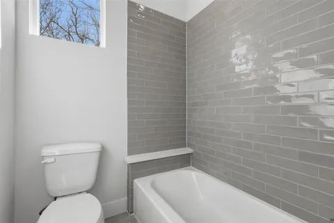 $389,900 | 9311 Montridge Drive, Houston, TX 77080