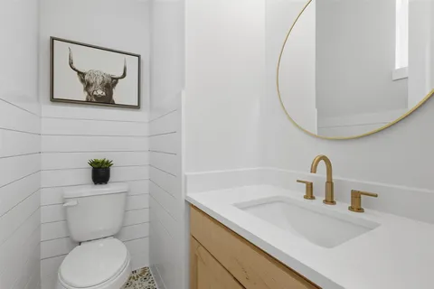 $389,900 | 9311 Montridge Drive, Houston, TX 77080