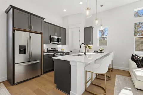 $389,900 | 9311 Montridge Drive, Houston, TX 77080