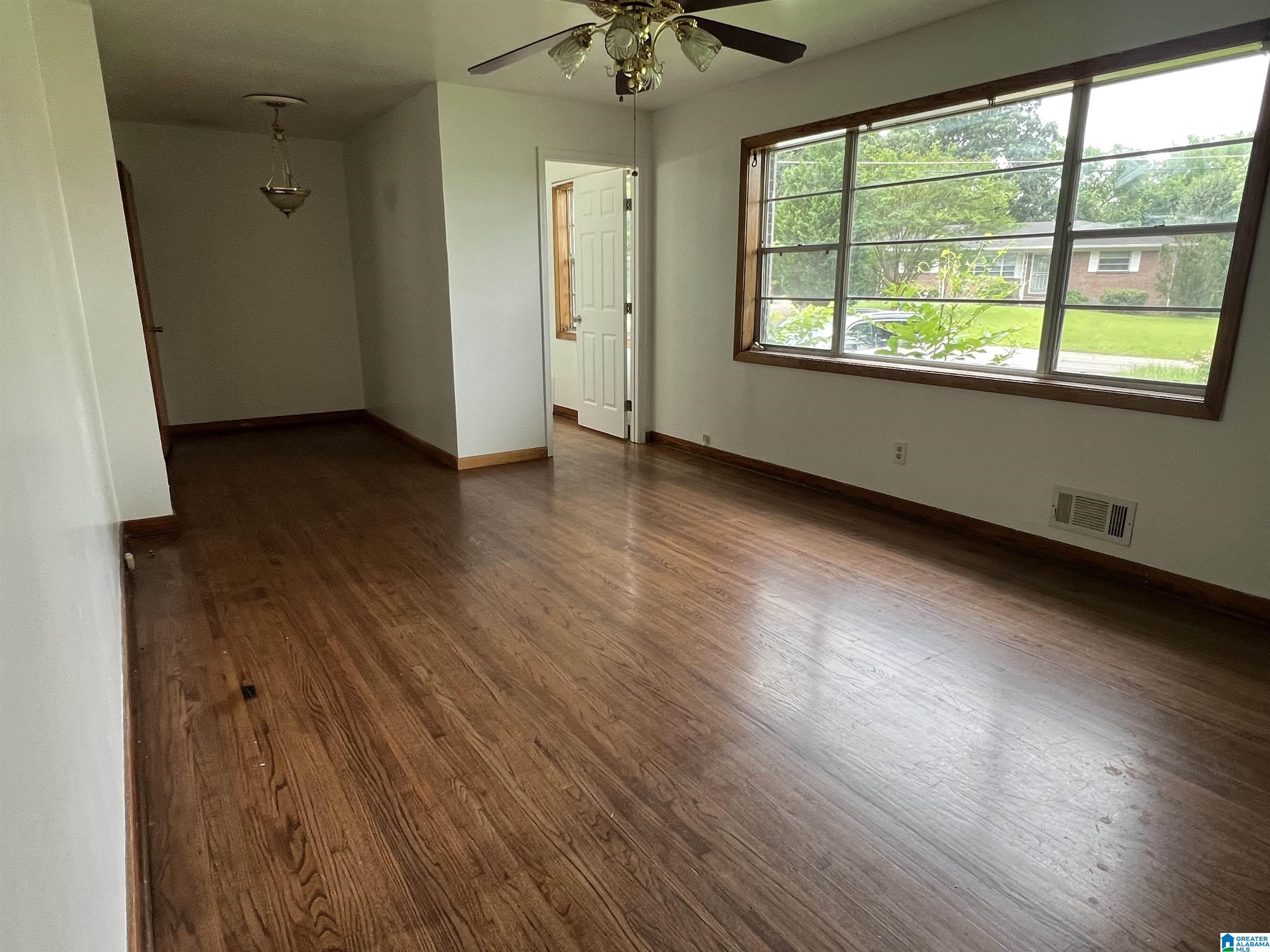 512 Sunhill Road Northwest Birmingham, AL 35215 - Photo 6 of 17