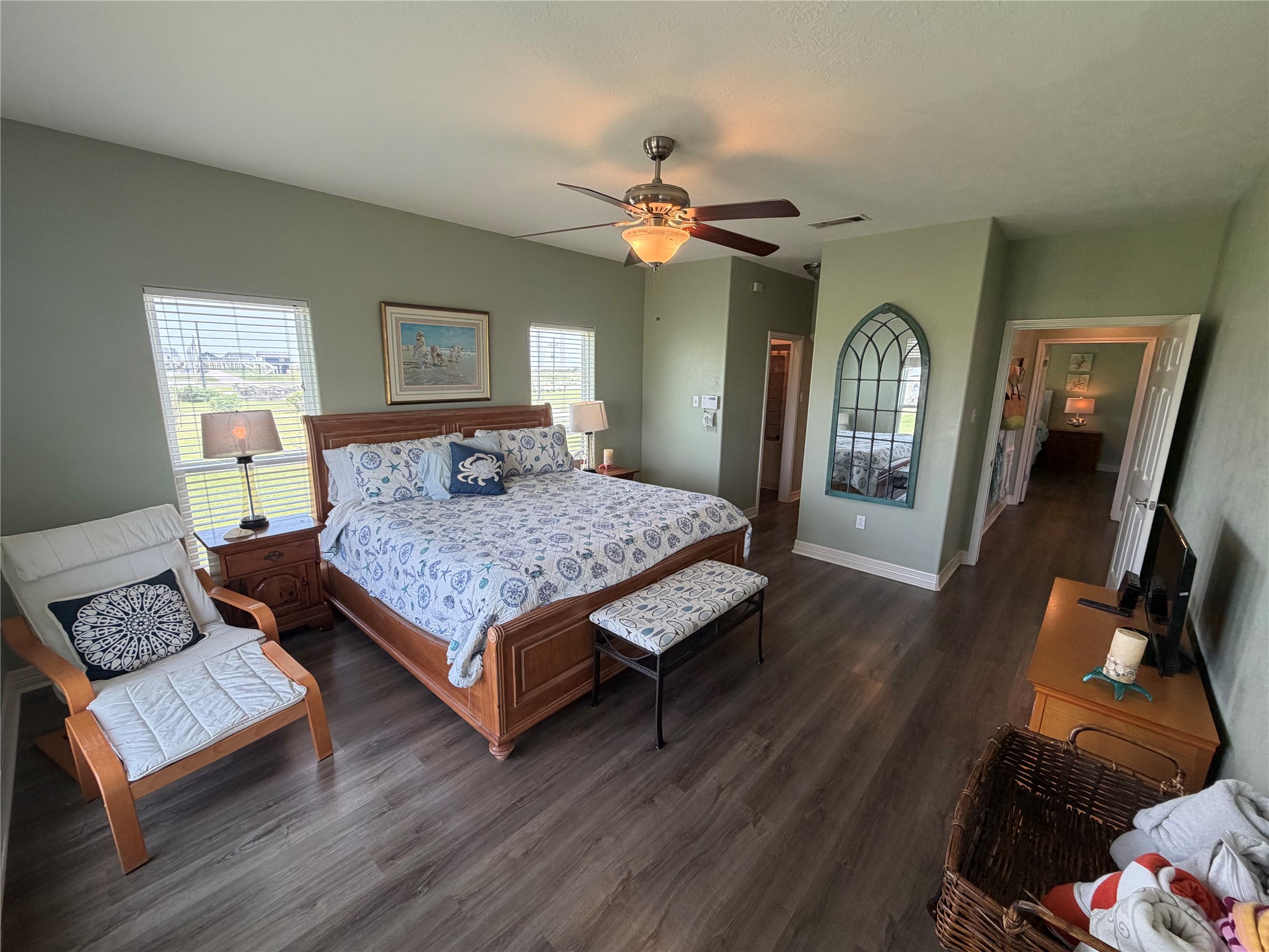 979 Rancho Carribe Drive Crystal Beach, TX 77650 - Photo 29 of 50 Master bedroom