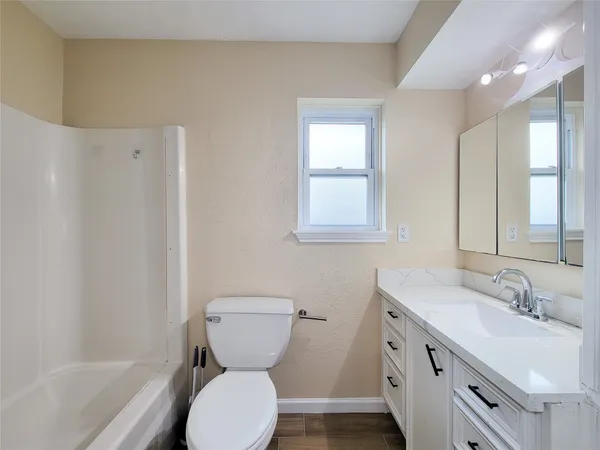 $2,350 | 12611 Dermott Drive, Houston, TX 77065