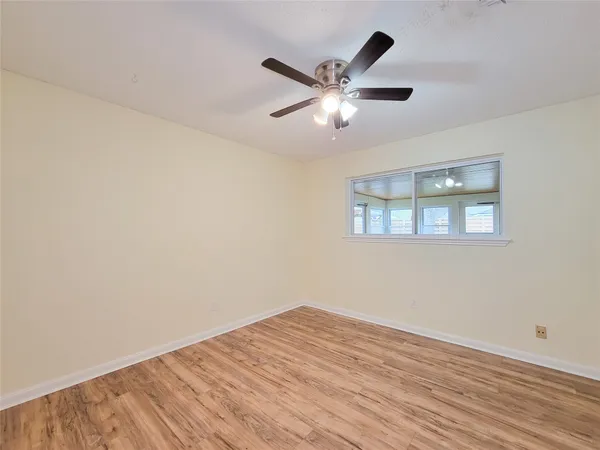 $2,350 | 12611 Dermott Drive, Houston, TX 77065