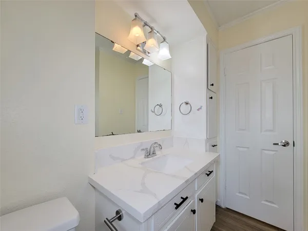 $2,350 | 12611 Dermott Drive, Houston, TX 77065