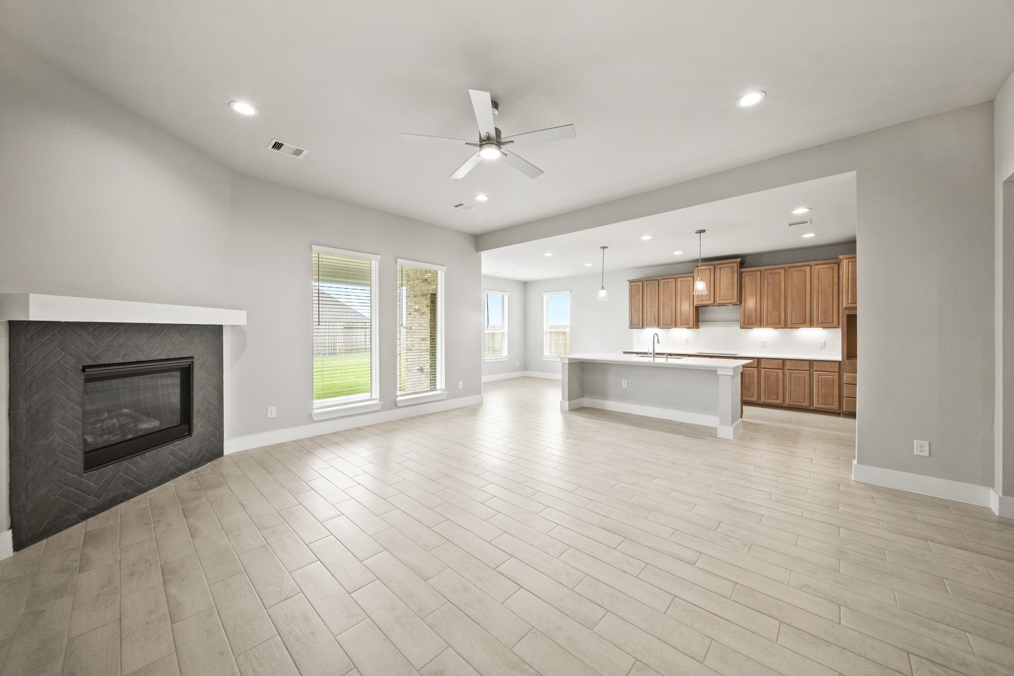 409 Inner Cove Lane Waller, TX 77484 - Photo 9 of 46