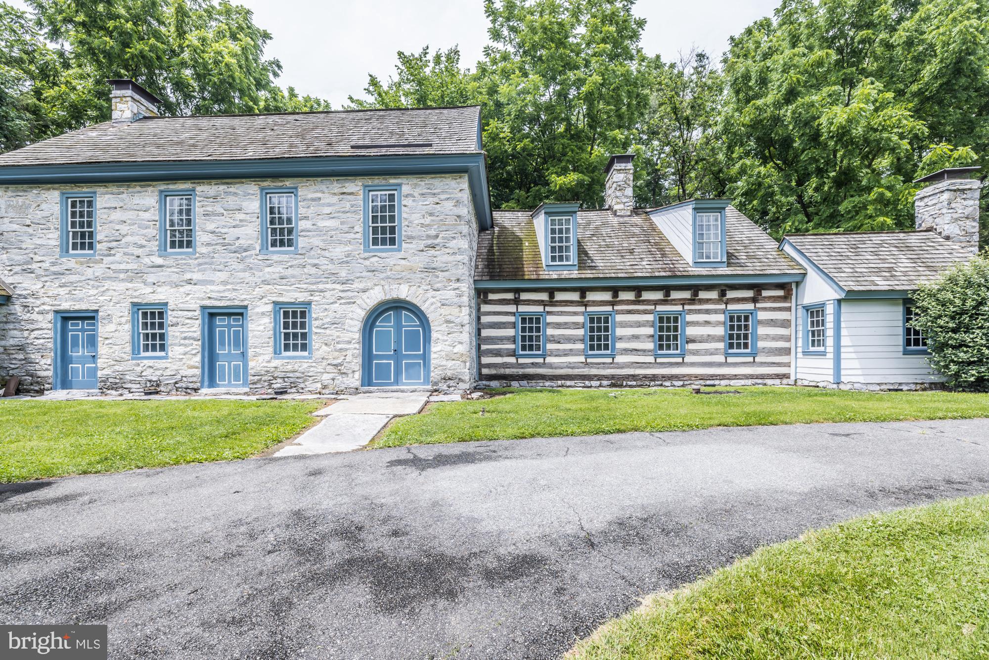 382 North Locust Street Myerstown, PA 17067 - Photo 50 of 60 Driveway