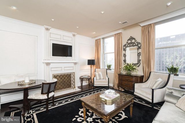 $459,900 | 1600 Arch Street, Unit 1409, Philadelphia, PA 19103