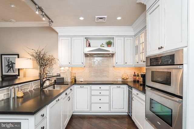 $459,900 | 1600 Arch Street, Unit 1409, Philadelphia, PA 19103