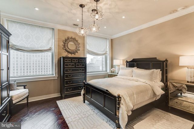 $459,900 | 1600 Arch Street, Unit 1409, Philadelphia, PA 19103