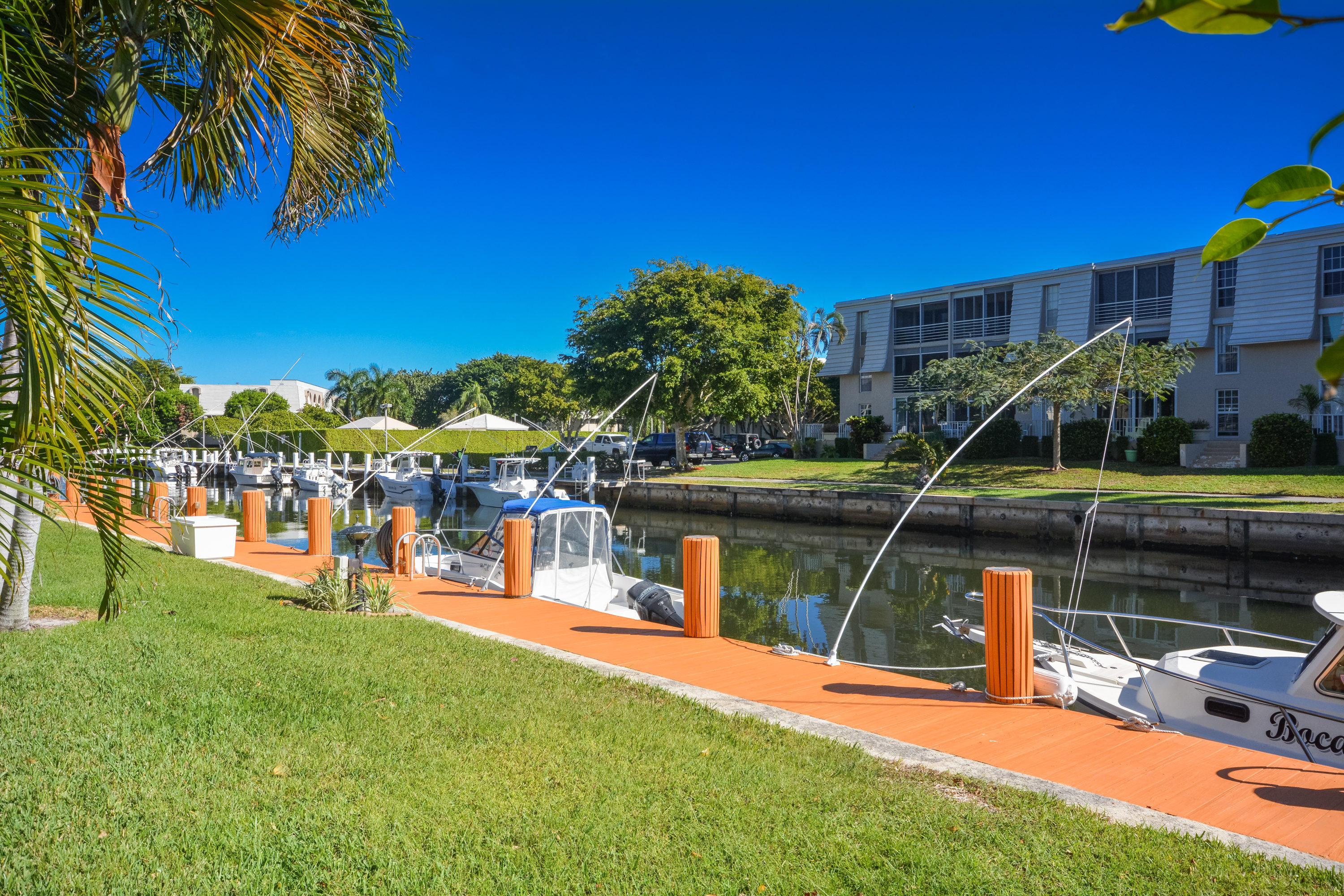5900 Northeast 7th Avenue, Unit 102S Boca Raton, FL 33487 - Photo 16 of 24 5900 NE 7th Ave 102S Boca-print-016-8-Ne